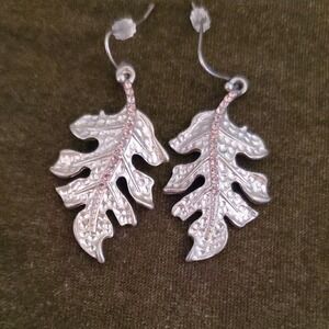 Vintage Goldtone‎ Leaf Earrings Festive Y2k